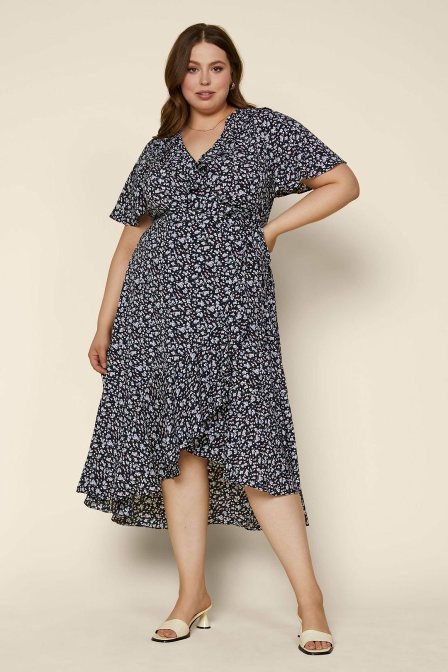 Plus Size Skies Are Blue | Skies Are Blue Plus Size Floral Ruffled Wrap Dress Black-Lavender