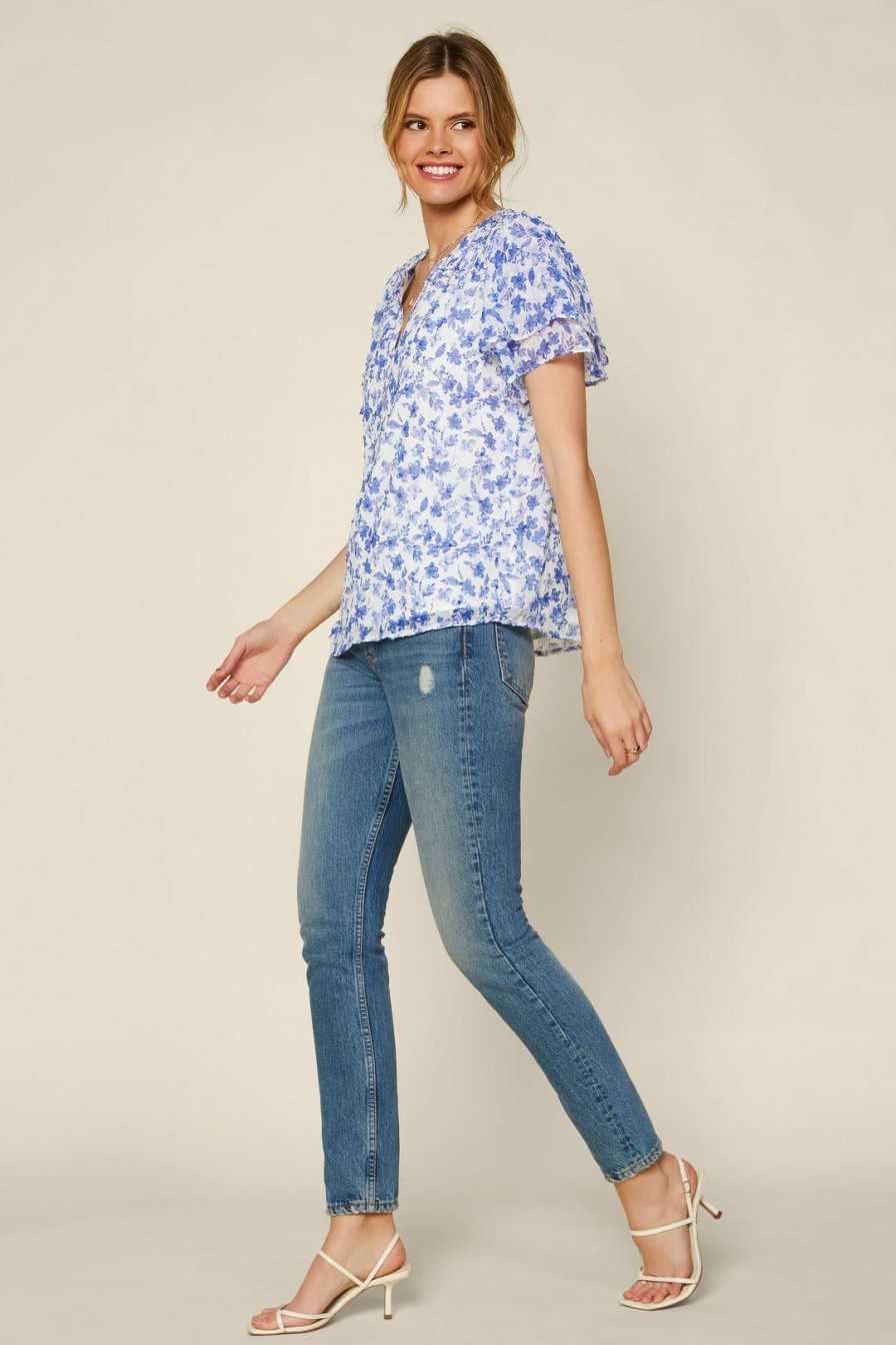 Clothing Skies Are Blue | Skies Are Blue Sweet Floral Ruffled Top White-Cobalt